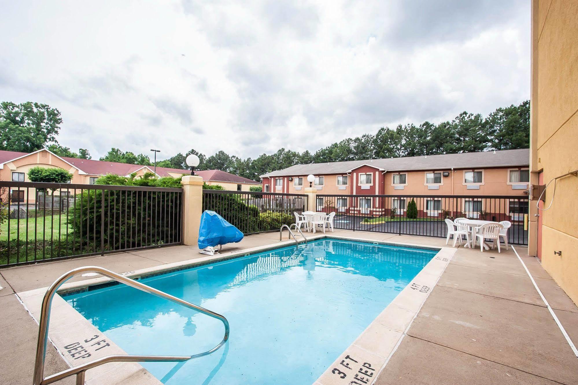 Econo Lodge Inn & Suites Memphis Eksteriør bilde