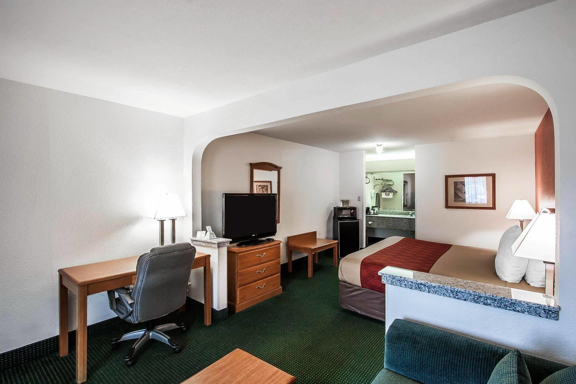 Econo Lodge Inn & Suites Memphis Eksteriør bilde